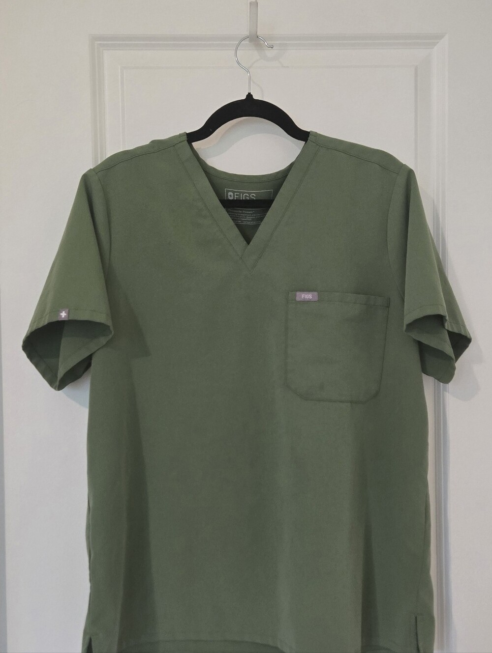 Figs Women's Fern Green Scrub Set One Scrub Top with Kade Cargo Pants